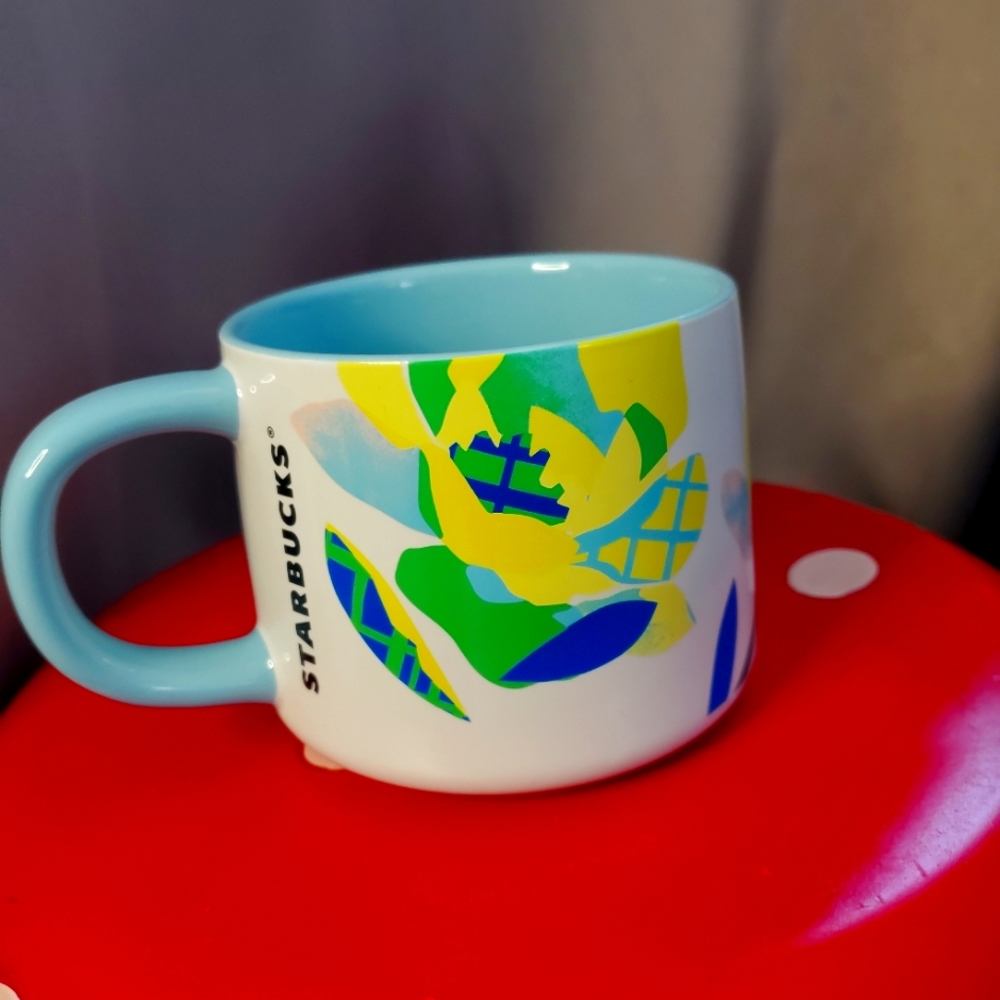 Starbucks 2023 Easter‎ Neon Yellow Blue Flower